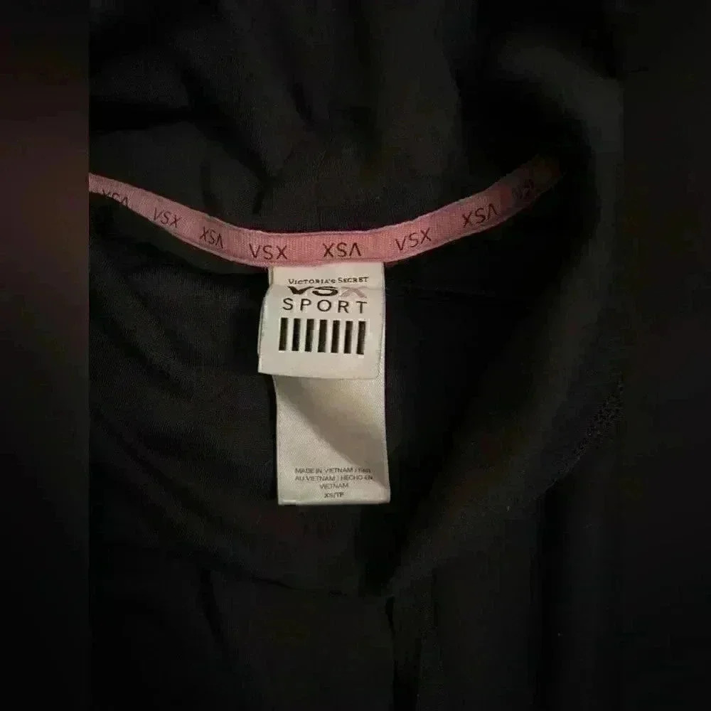 Victoria’s Secret sport jacket - Picture 3 of 3